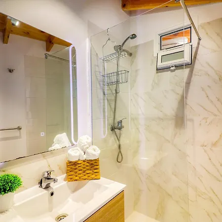 Big Terraced House, 100m To The Beach, With Bbq And Sea View * Guincho (Tenerife)