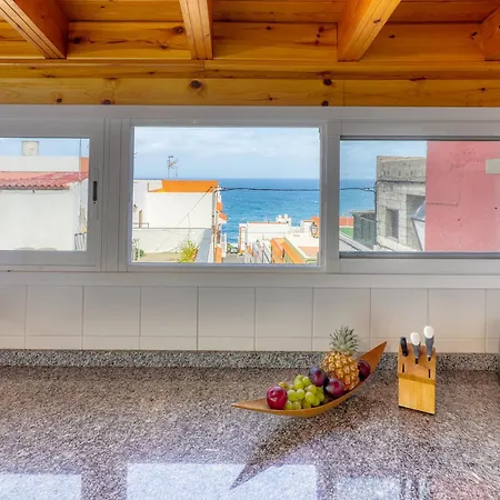 Big Terraced House, 100m To The Beach, With Bbq And Sea View Ferienhaus