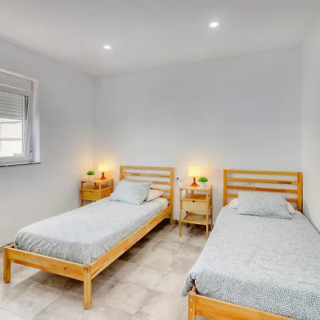 Ferienhaus Big Terraced House, 100m To The Beach, With Bbq And Sea View *